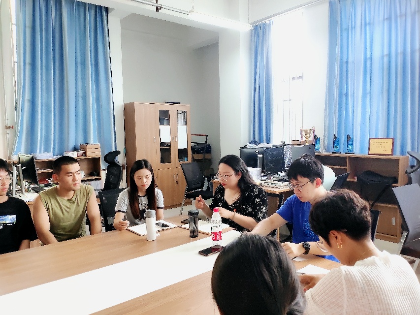 师生面对面,倾听零距离——建筑工程学院组织召开学生座谈会 师生面对面,倾听零距离——建筑工程学院组织召开学生座谈会