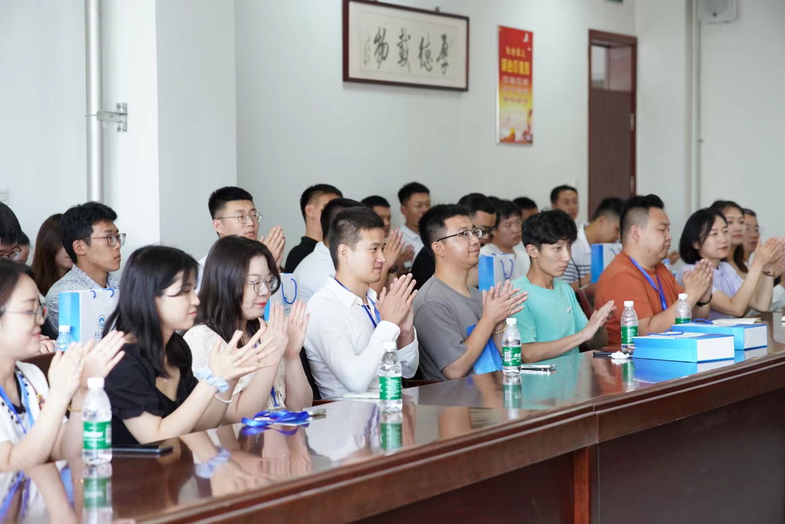 青岛工学院邀请校友回母校开展座谈会 青岛工学院邀请校友回母校开展座谈会