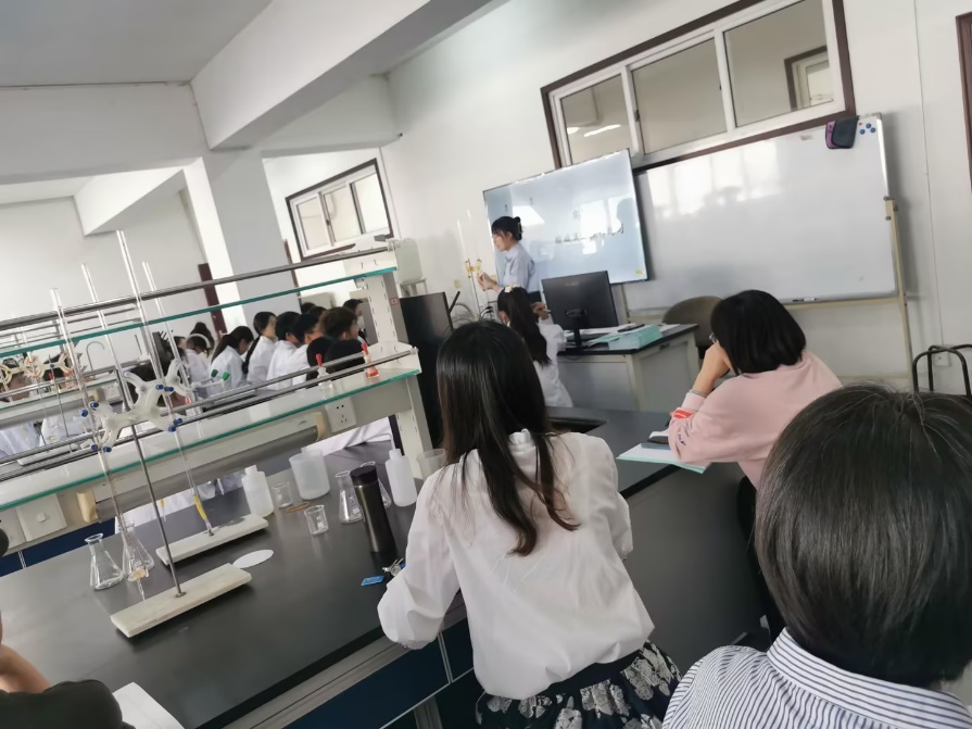 食品工程学院开展教学期中检查集中听课活动 食品工程学院开展教学期中检查集中听课活动