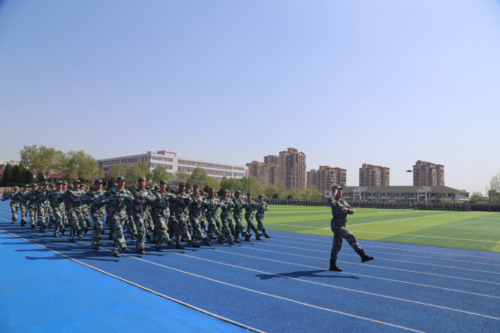蜕变成长,启航新征程——青岛工学院2022级新生军训结营仪式圆满举行 蜕变成长,启航新征程——青岛工学院2022级新生军训结营仪式圆满举行