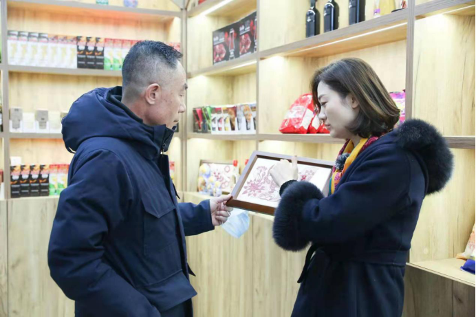 青岛工学院李广原副校长一行赴上合示范区开展校政企合作交流