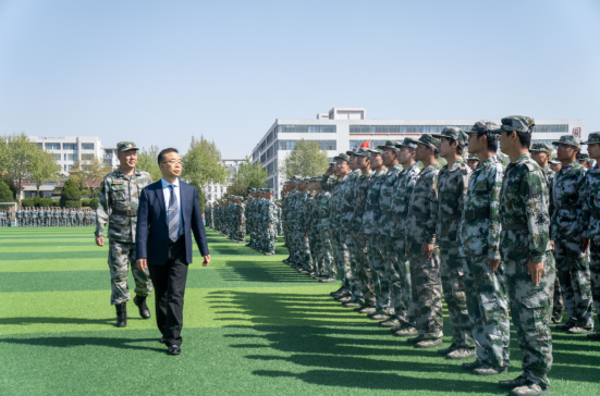 蜕变成长,启航新征程——青岛工学院2022级新生军训结营仪式圆满举行 蜕变成长,启航新征程——青岛工学院2022级新生军训结营仪式圆满举行