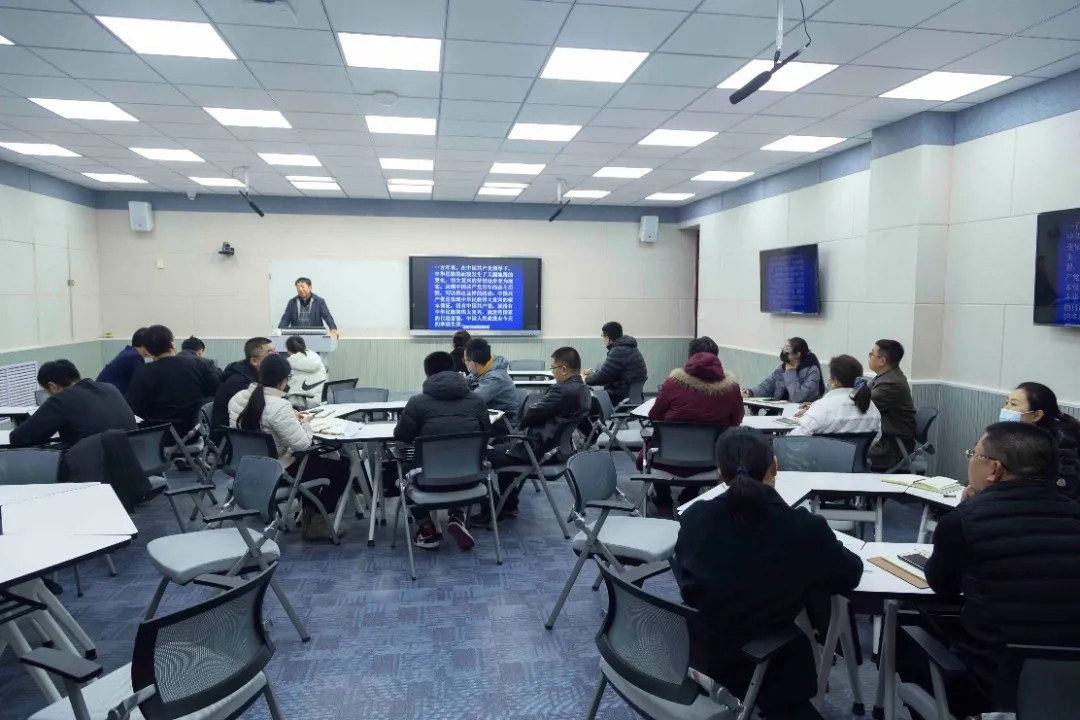青岛工学院:在学习党史中汲取奋进力量 青岛工学院:在学习党史中汲取奋进力量