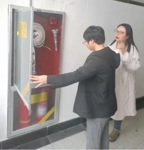 建筑工程学院开展消防安全检查工作 建筑工程学院开展消防安全检查工作