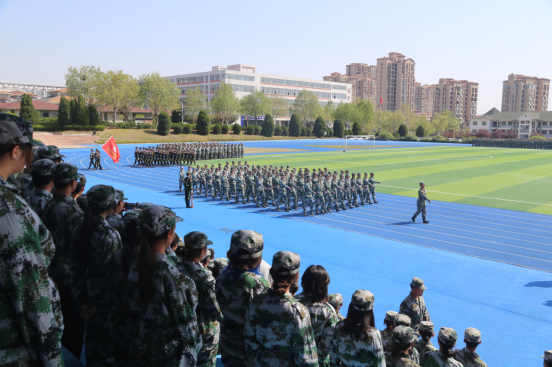 蜕变成长,启航新征程——青岛工学院2022级新生军训结营仪式圆满举行 蜕变成长,启航新征程——青岛工学院2022级新生军训结营仪式圆满举行