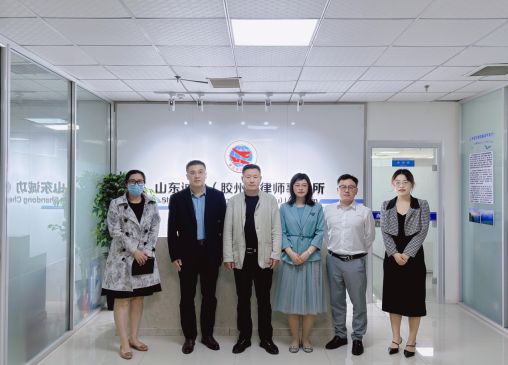 我校与山东诚功(胶州)律师事务所开展校企合作交流 我校与山东诚功(胶州)律师事务所开展校企合作交流