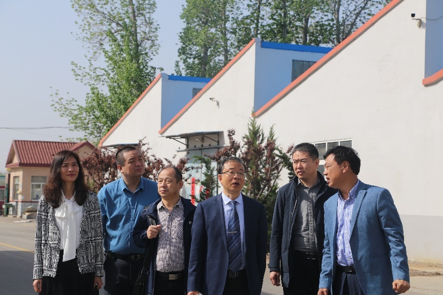 青岛工学院与青岛康威化纤有限公司签订校外实践基地协议 青岛工学院与青岛康威化纤有限公司签订校外实践基地协议