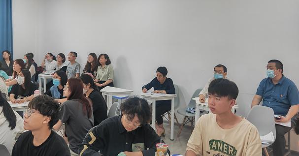 聚焦课堂提质量 互听互评促成长—— 青岛工学院开展公开教学听课评课活动 聚焦课堂提质量 互听互评促成长—— 青岛工学院开展公开教学听课评课活动